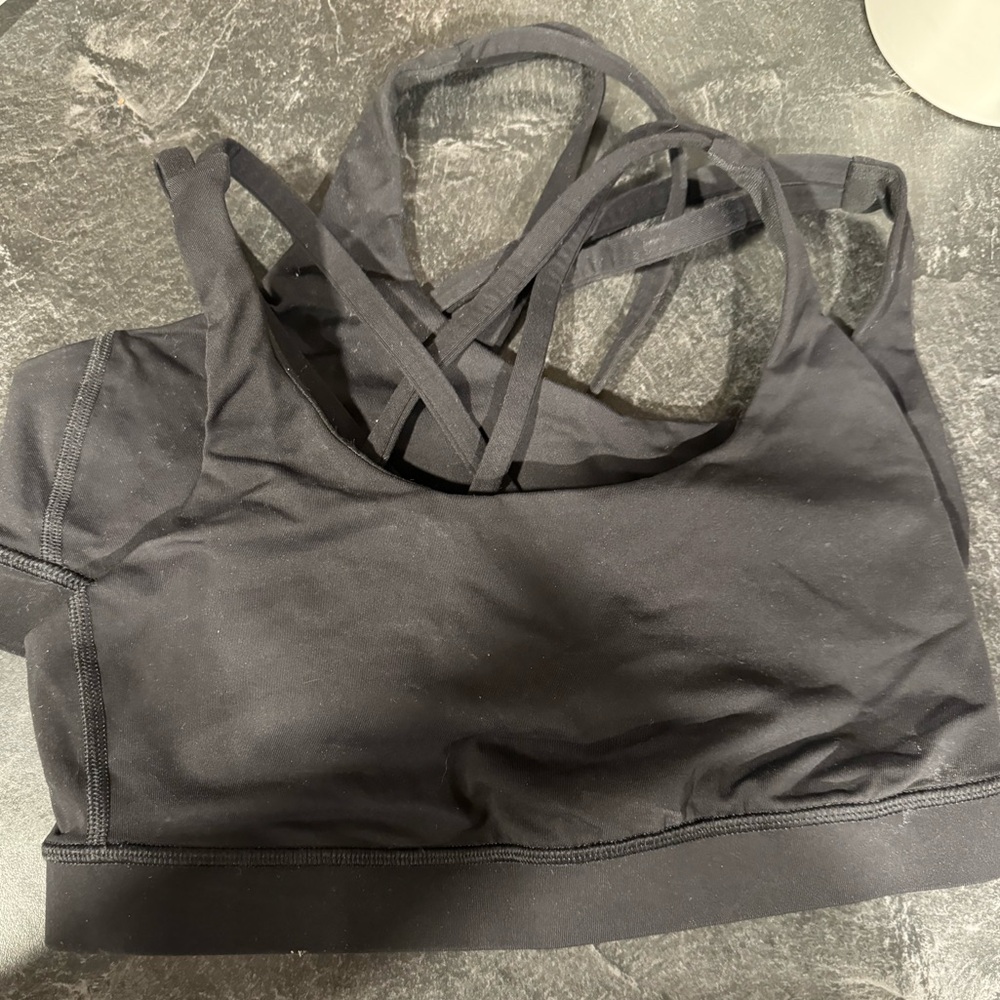 Lululemon black sports bras